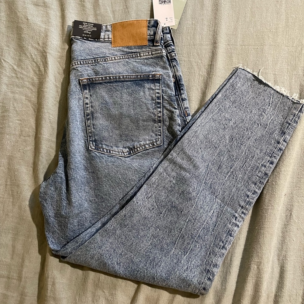 HM mom jeans. NWT